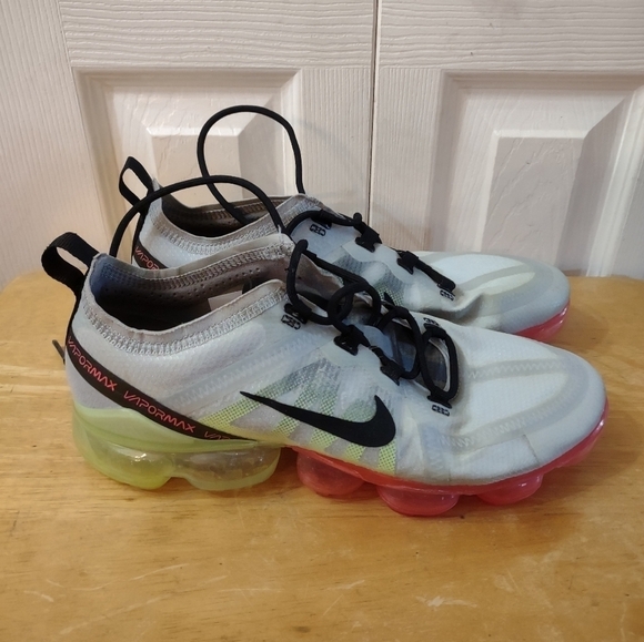 Nike VaporMax 2019 Retro men's size sneakers shoes multi colored